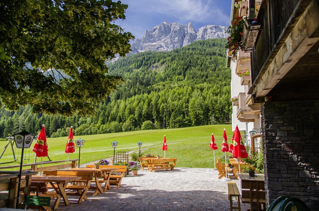 Landgasthof Kreithof Hotel Tristach ภายนอก รูปภาพ