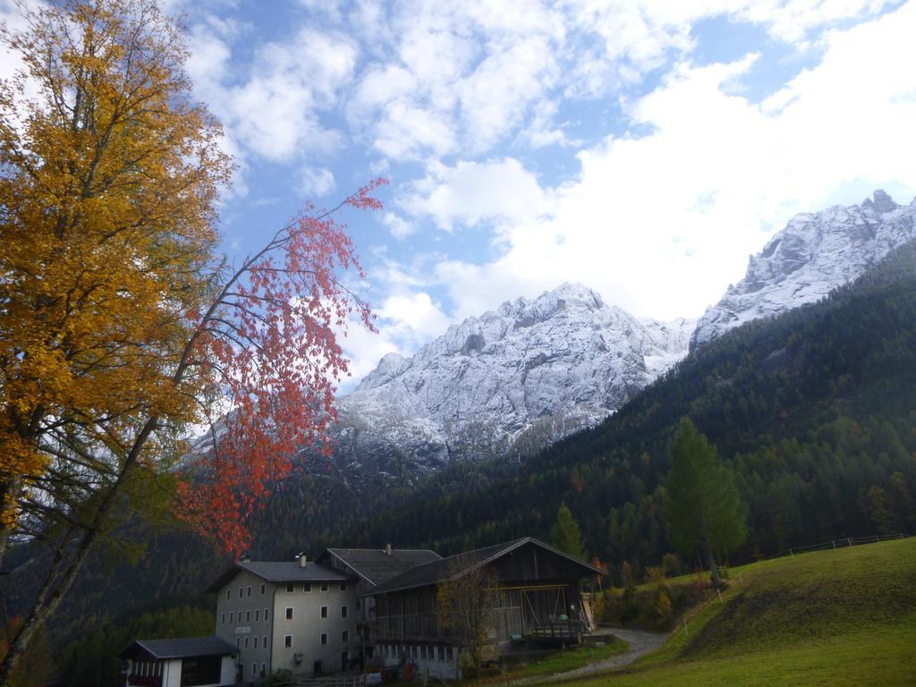 Landgasthof Kreithof Hotel Tristach ภายนอก รูปภาพ