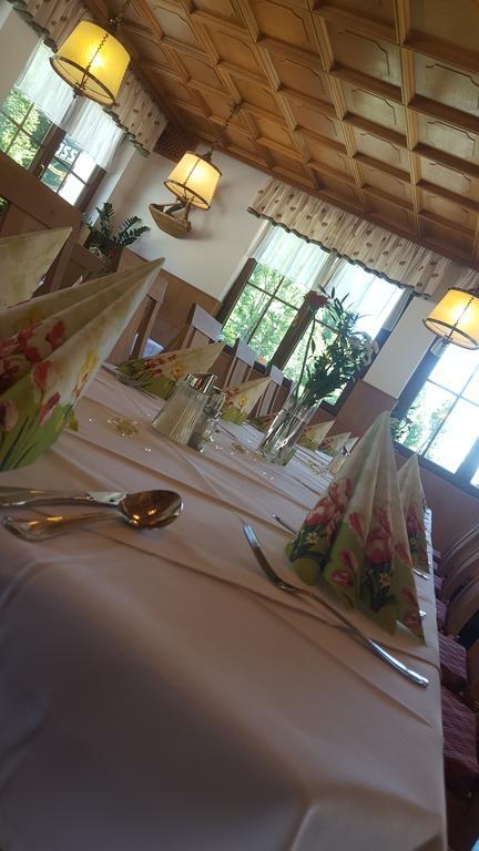 Landgasthof Kreithof Hotel Tristach ภายนอก รูปภาพ